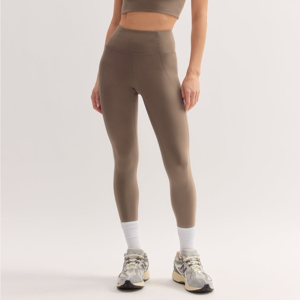 Girlfriend Collective Compressive High-Rise Legging Medium 23.75 inch inseam